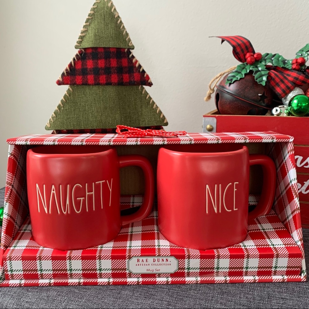 🎄Rae Dunn ‘NAUGHTY’ & ‘NICE’ Christmas Mug Set🎄